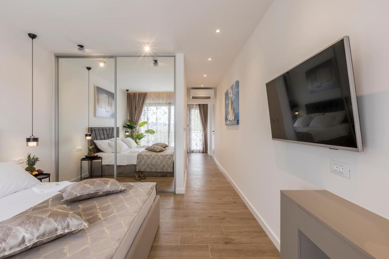 Luxury Villa Diana With Heated Pool And Jacuzzi Dograde Ngoại thất bức ảnh