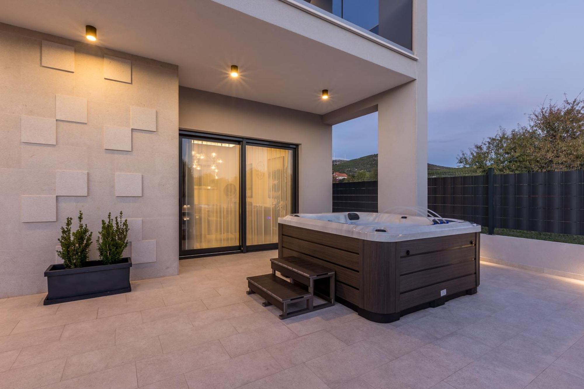 Luxury Villa Diana With Heated Pool And Jacuzzi Dograde Ngoại thất bức ảnh