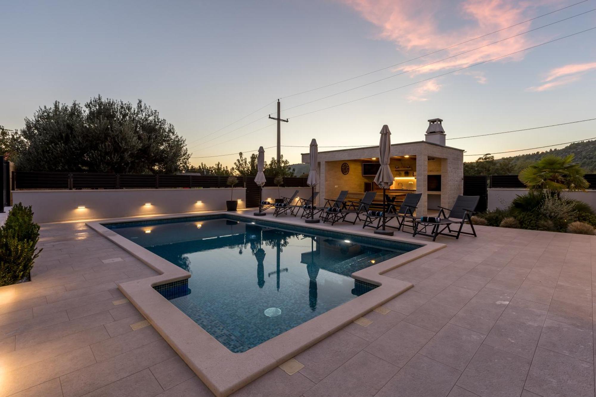Luxury Villa Diana With Heated Pool And Jacuzzi Dograde Ngoại thất bức ảnh