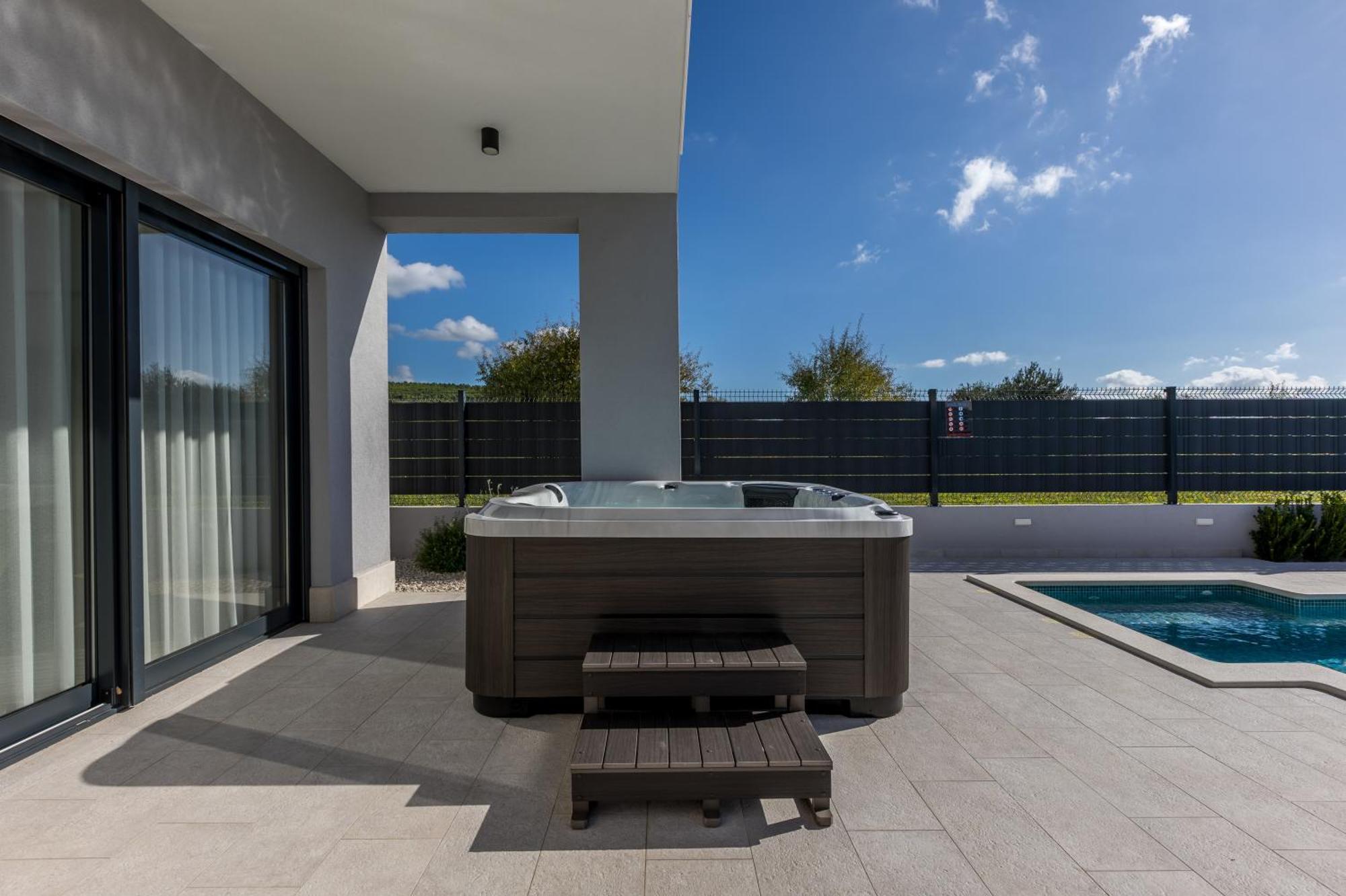 Luxury Villa Diana With Heated Pool And Jacuzzi Dograde Ngoại thất bức ảnh